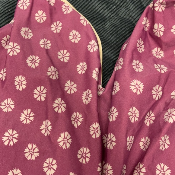 Floral one piece - Picture 2 of 2